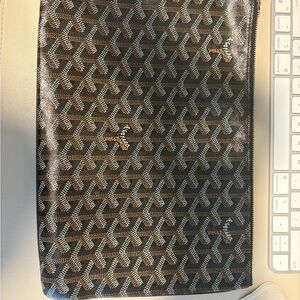 Goyard Large Pouch